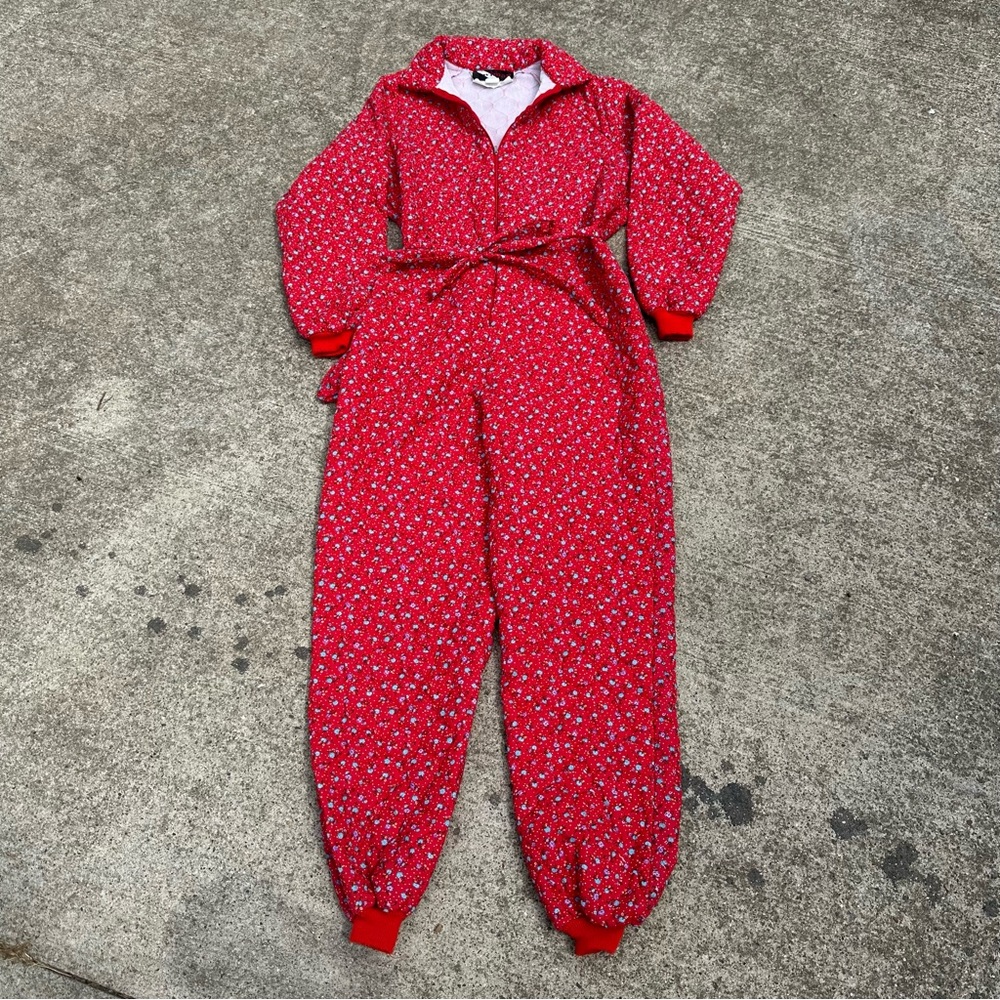Vnt 70’s/80’s red floral quilted jumpsuit size large